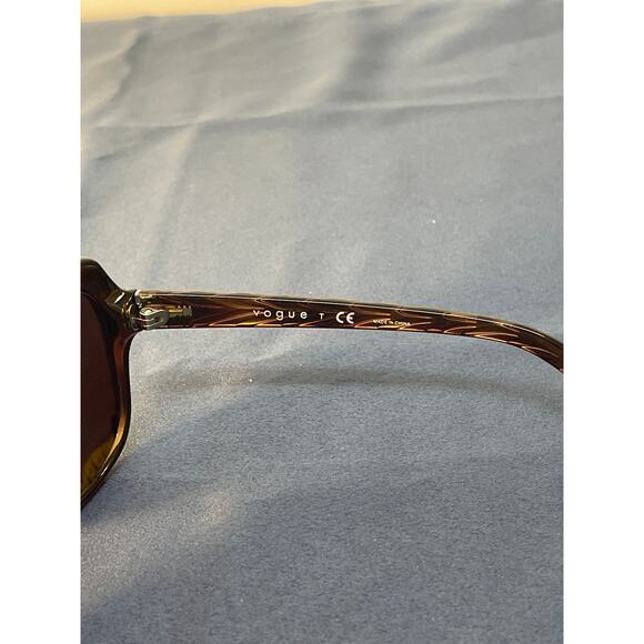 Vogue Eyewear VO2871S Dark Tortoise/Brown - Picture 8 of 10